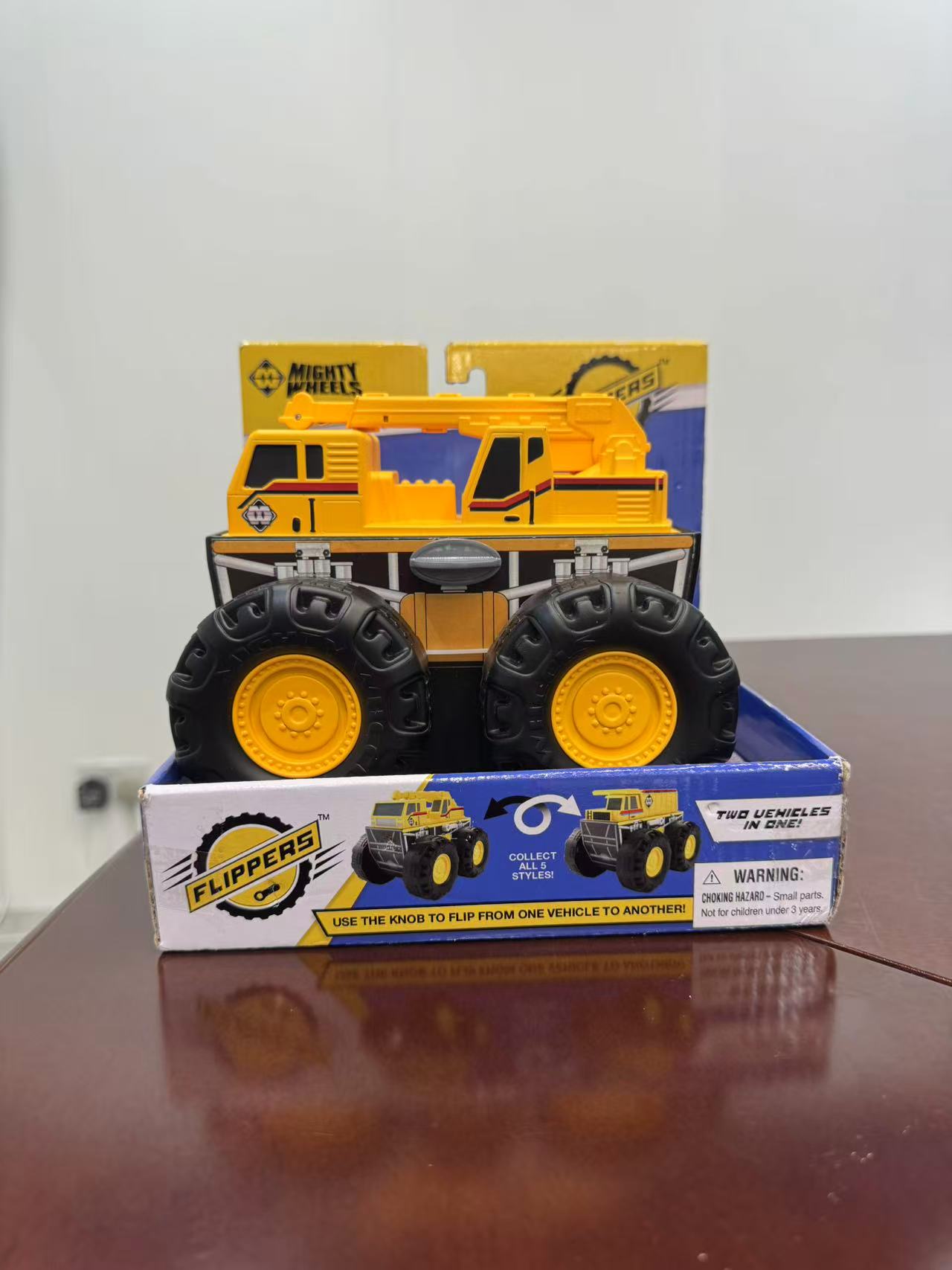 7 inch. Flipper (Crane and Dump Truck)
